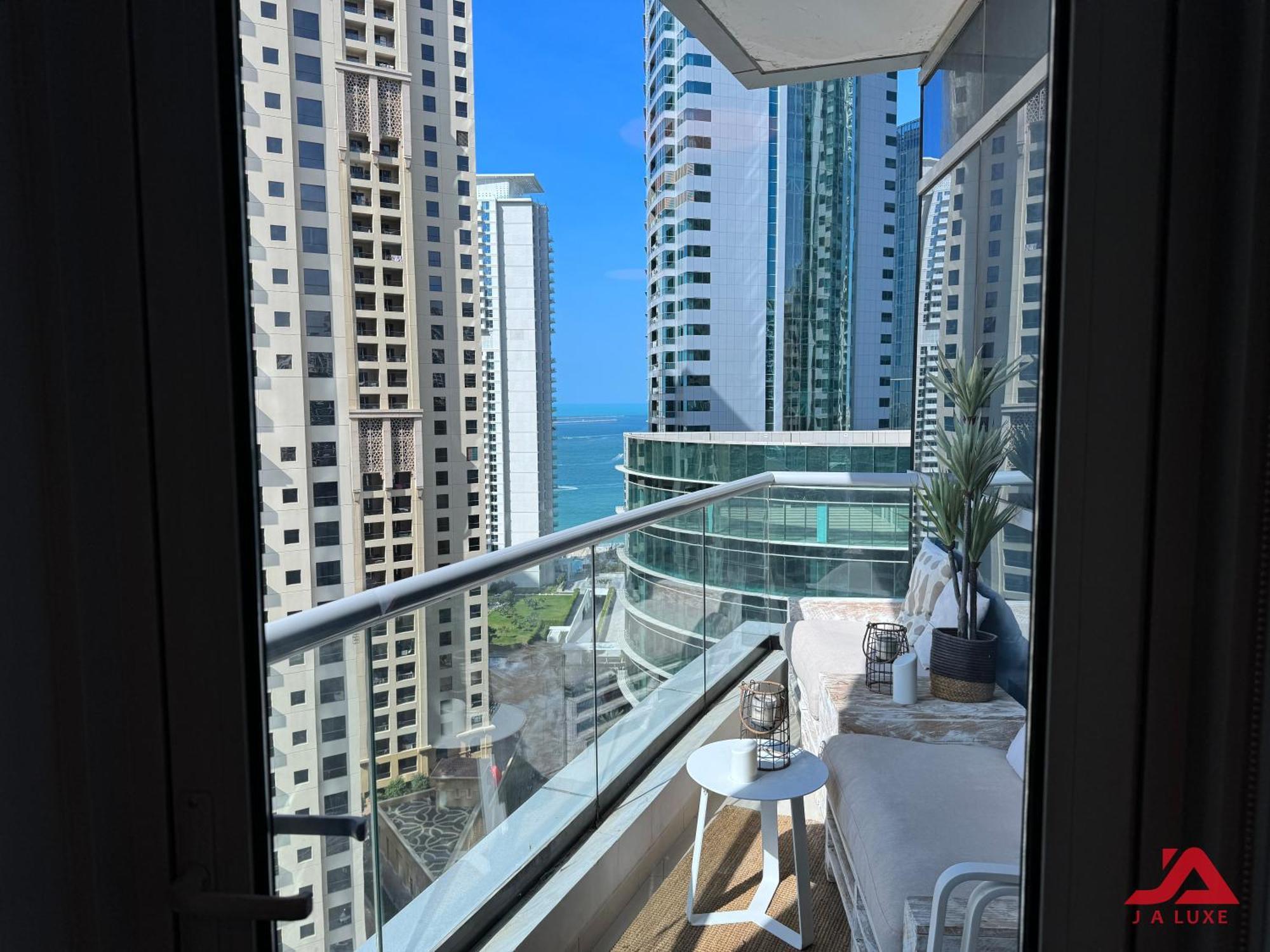 Cozy Marina & Sea View Apt In Bay Central Tower Dubai Marina With Modern Gym & Pool, Steps To Beach & Metro Kültér fotó
