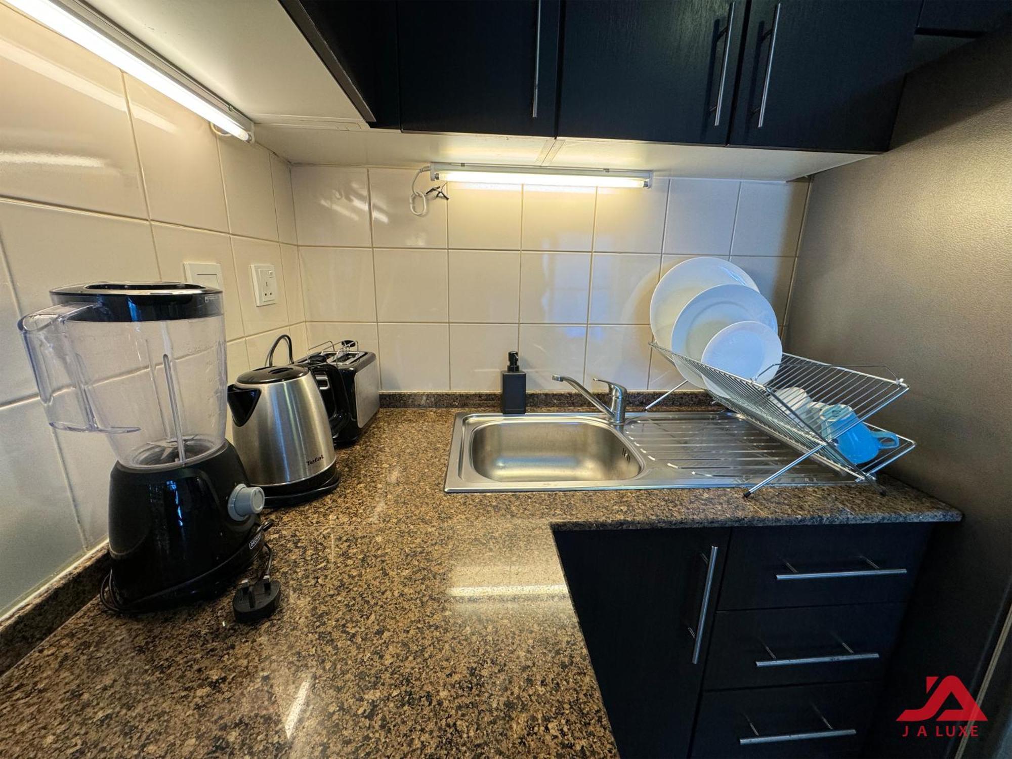 Cozy Marina & Sea View Apt In Bay Central Tower Dubai Marina With Modern Gym & Pool, Steps To Beach & Metro Kültér fotó