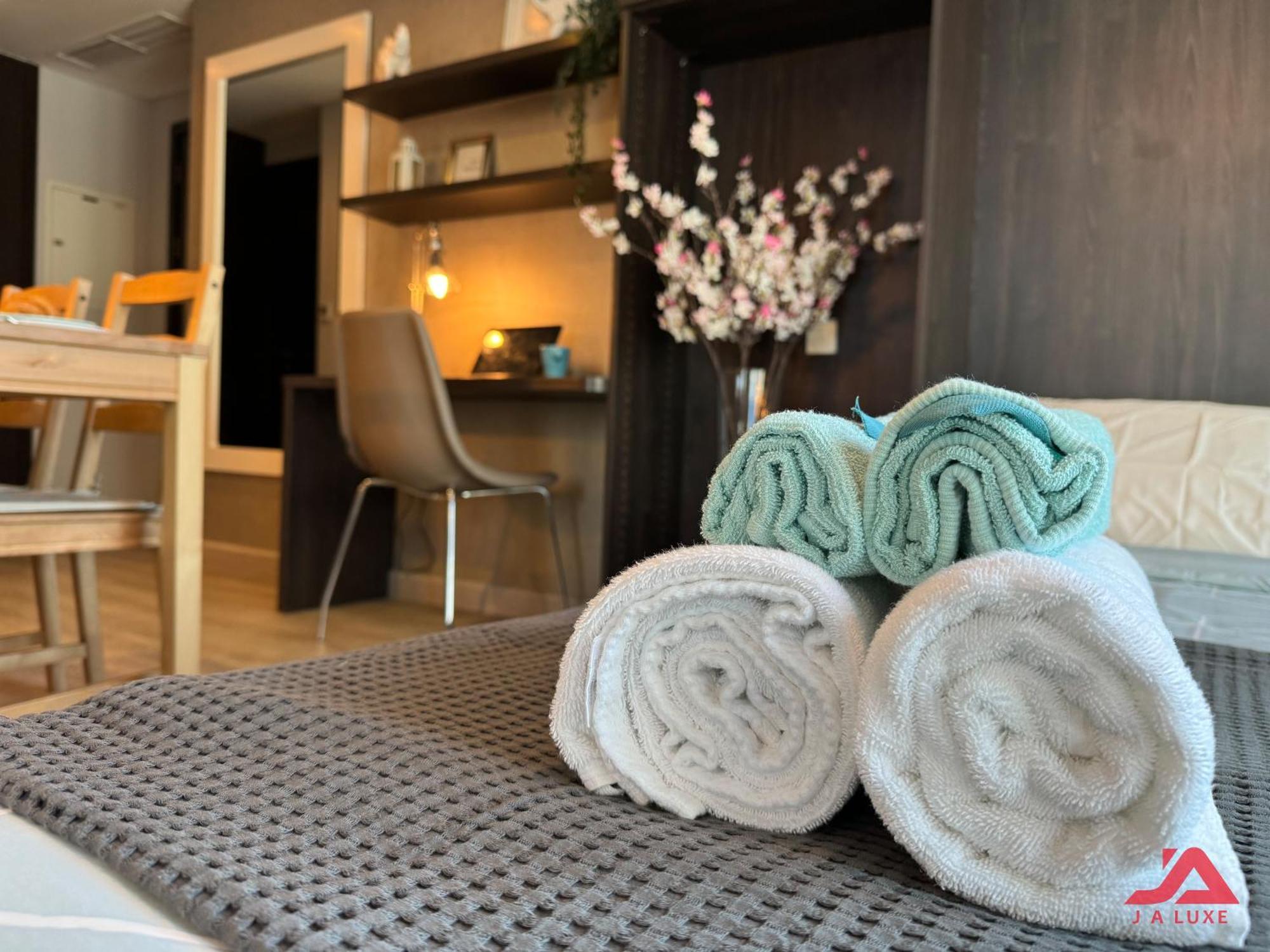 Cozy Marina & Sea View Apt In Bay Central Tower Dubai Marina With Modern Gym & Pool, Steps To Beach & Metro Kültér fotó